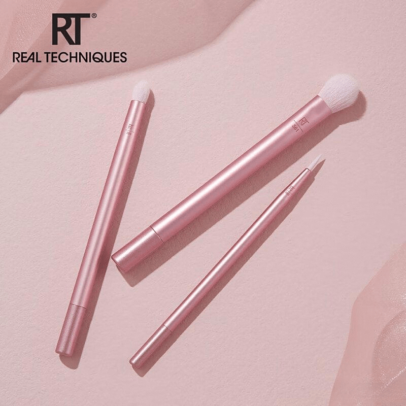 化妆刷评测：专业化妆师推荐的高性价比工具pg电子试玩RealTechniques(图3)